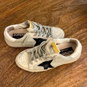 GOLDEN GOOSE sneakers - barely worn - 37